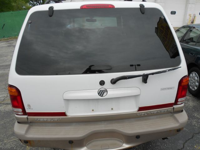 Mercury Mountaineer 2000 photo 1