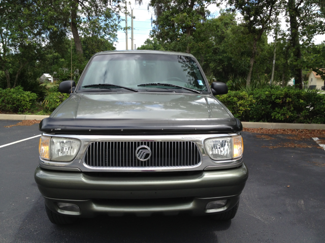 Mercury Mountaineer 2000 photo 2