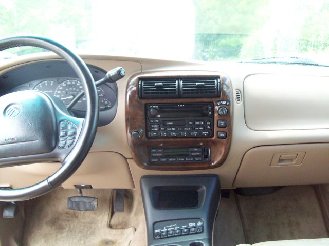 Mercury Mountaineer 2000 photo 5