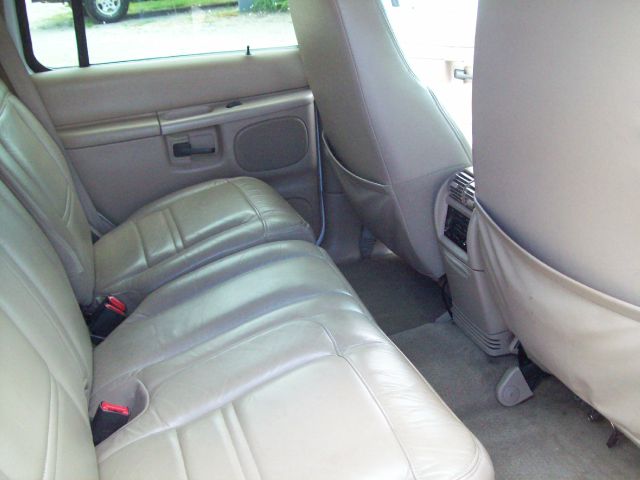 Mercury Mountaineer 2000 photo 6