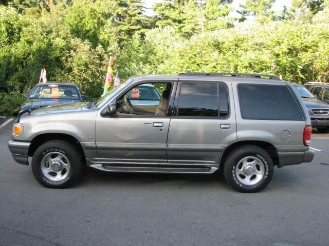 Mercury Mountaineer 2001 photo 2