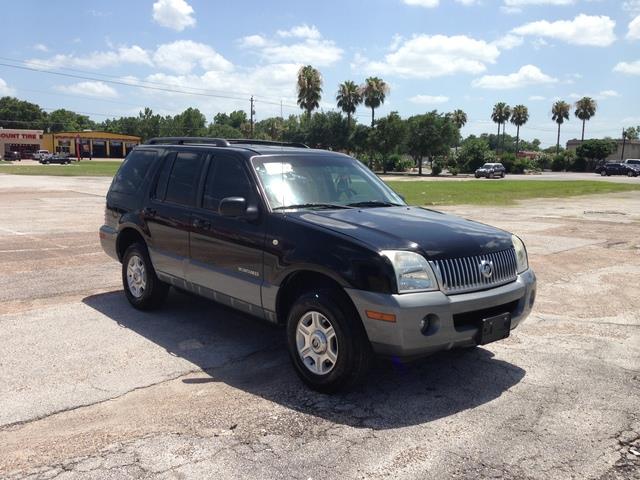 Mercury Mountaineer 2002 photo 2