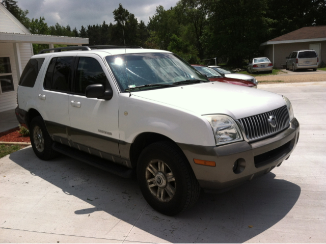 Mercury Mountaineer 2002 photo 1