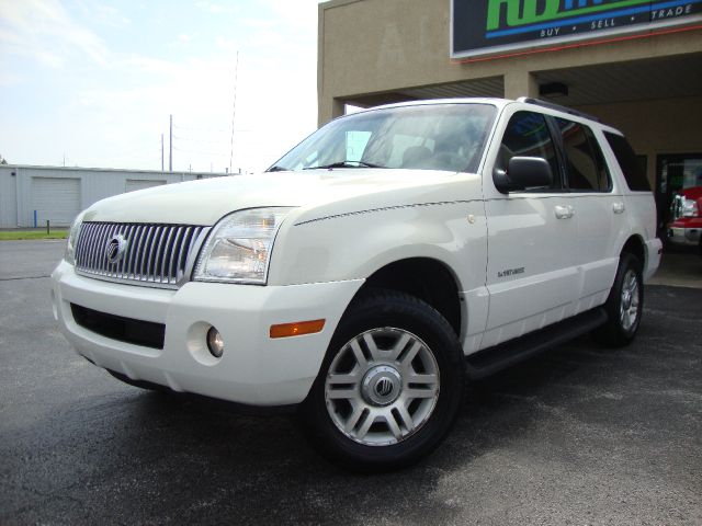 Mercury Mountaineer 2002 photo 16