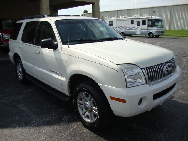 Mercury Mountaineer 2002 photo 18