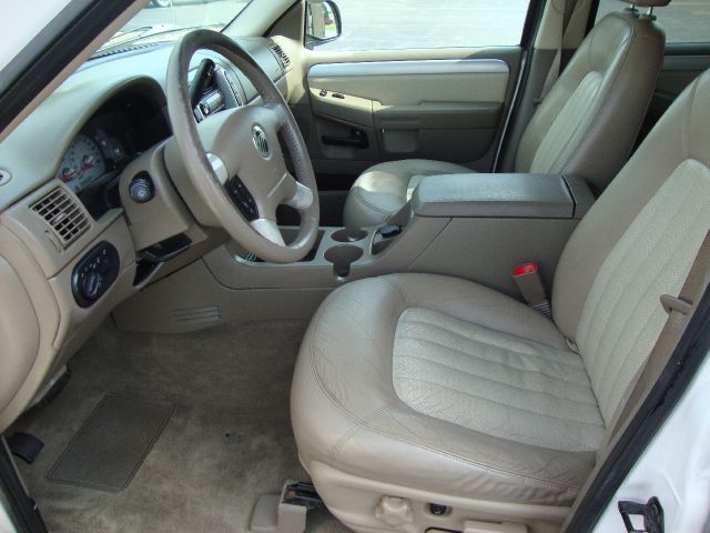 Mercury Mountaineer 2002 photo 32