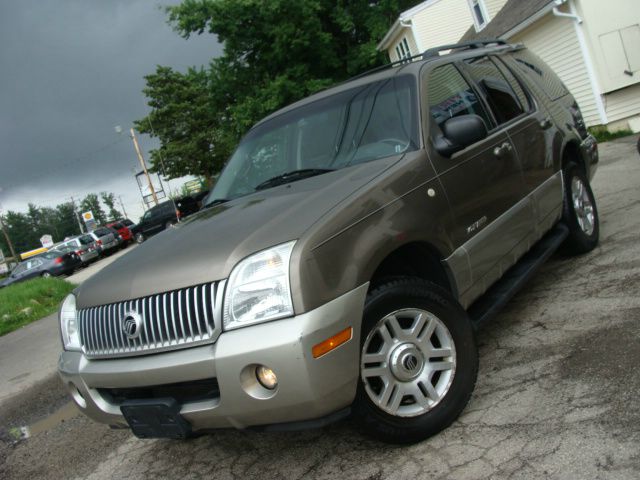 Mercury Mountaineer 2002 photo 2