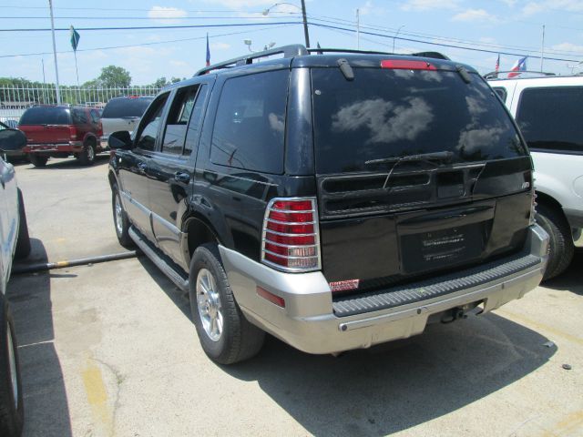 Mercury Mountaineer 2002 photo 1