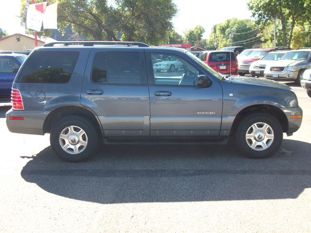 Mercury Mountaineer 2002 photo 1