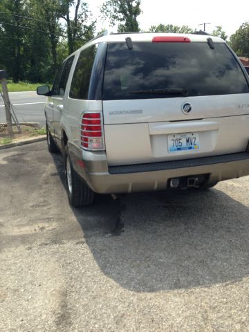 Mercury Mountaineer 2002 photo 2