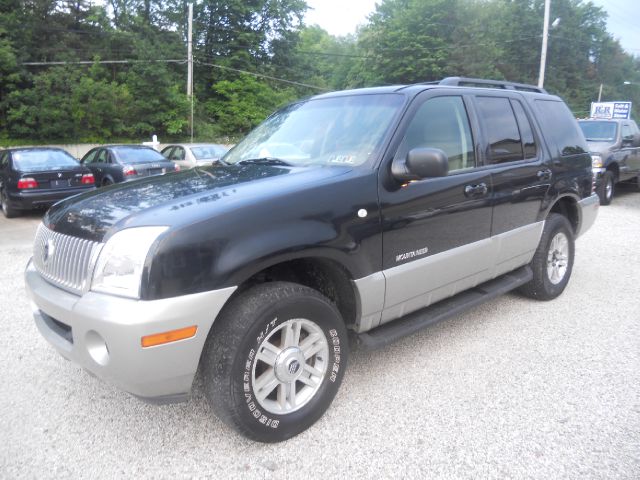 Mercury Mountaineer 2002 photo 2