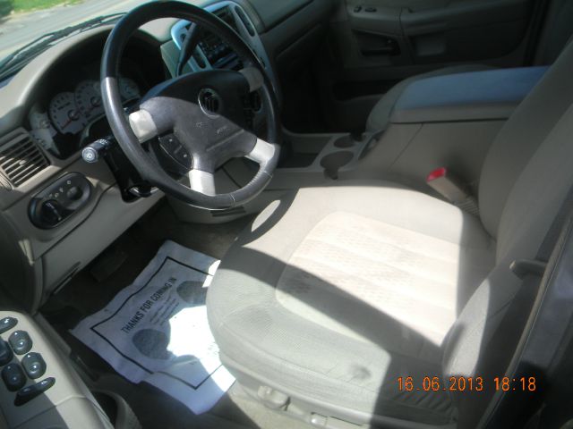 Mercury Mountaineer 2002 photo 2