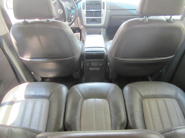 Mercury Mountaineer 2002 photo 3