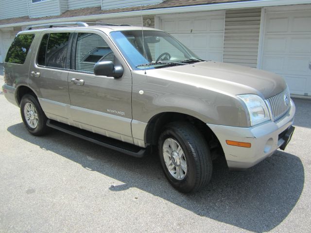 Mercury Mountaineer 2002 photo 35