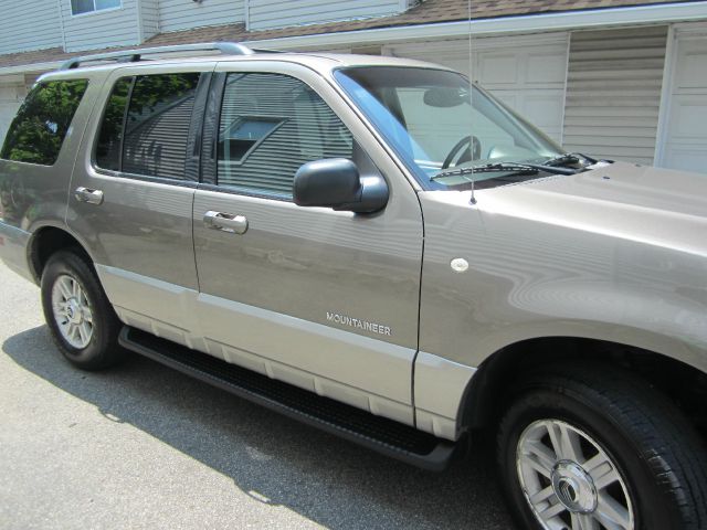 Mercury Mountaineer 2002 photo 59