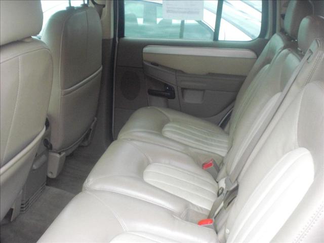 Mercury Mountaineer 2003 photo 3