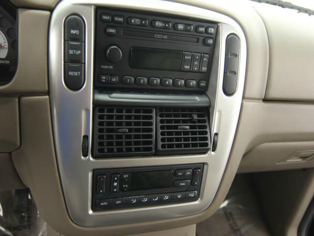 Mercury Mountaineer 2003 photo 12