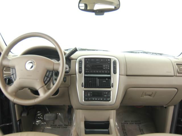 Mercury Mountaineer 2003 photo 14