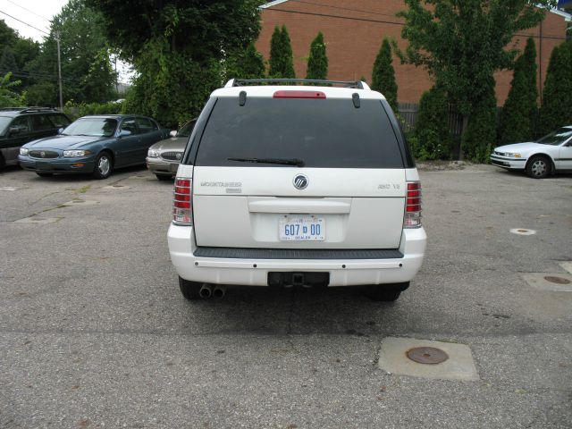 Mercury Mountaineer 2003 photo 3