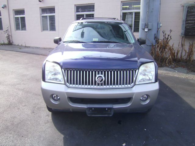 Mercury Mountaineer 2003 photo 2