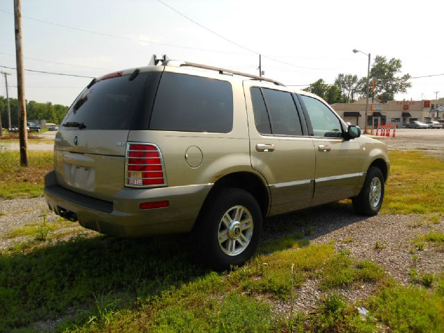 Mercury Mountaineer 2003 photo 2