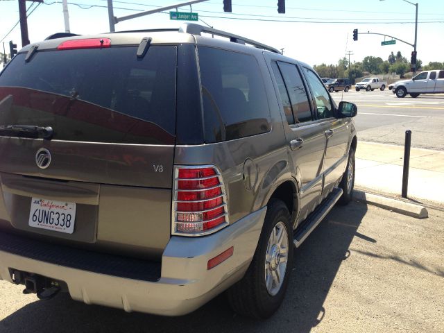 Mercury Mountaineer Slequad Cab SUV