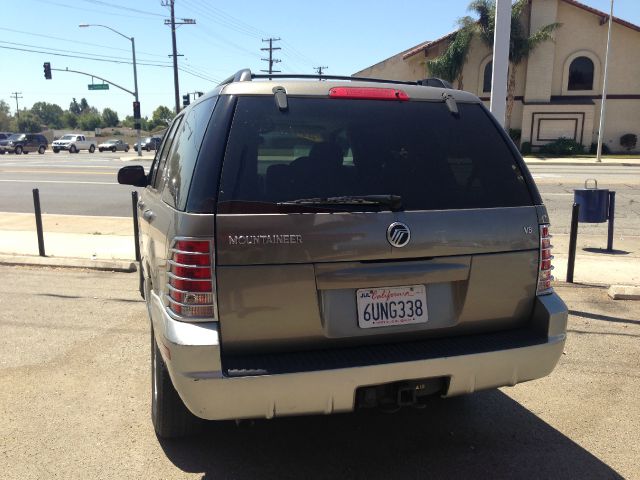 Mercury Mountaineer 2003 photo 2