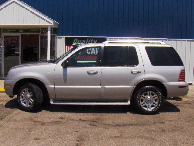 Mercury Mountaineer 2003 photo 2