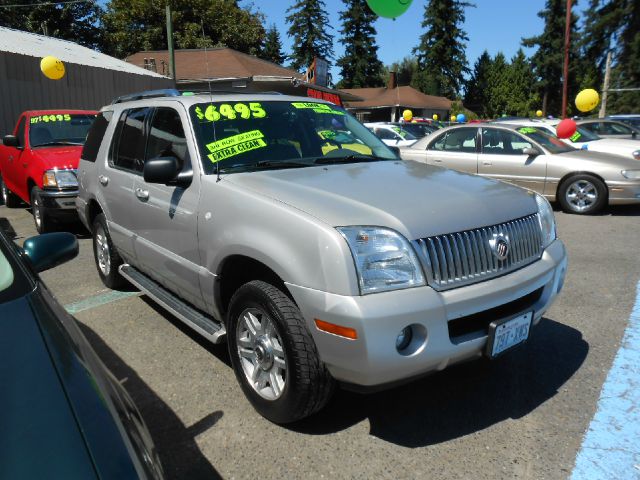 Mercury Mountaineer Touring Signature Sedan 4D SUV