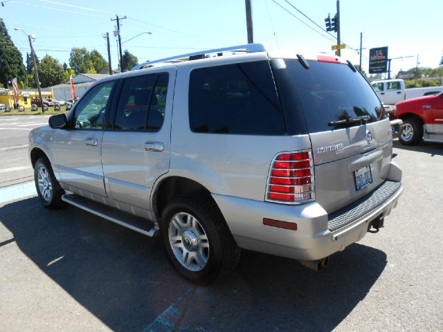 Mercury Mountaineer 2003 photo 3