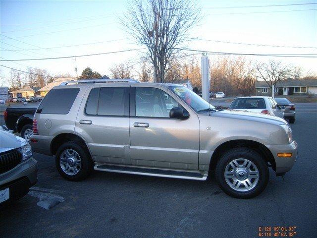 Mercury Mountaineer 2004 photo 3