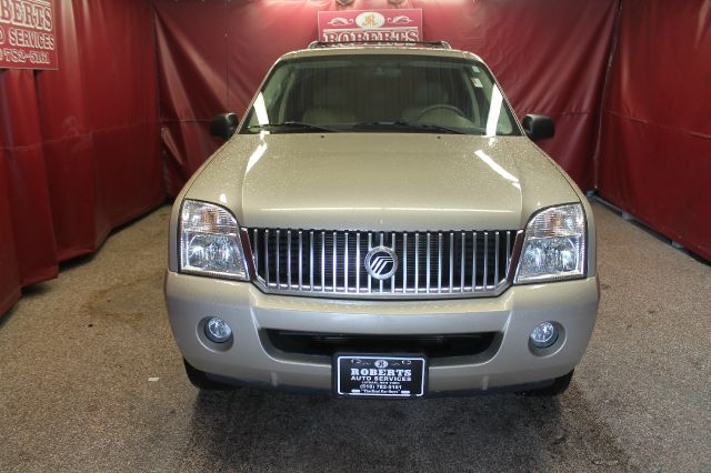 Mercury Mountaineer 2500 HD 4X4 SUV