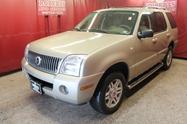 Mercury Mountaineer 2004 photo 1