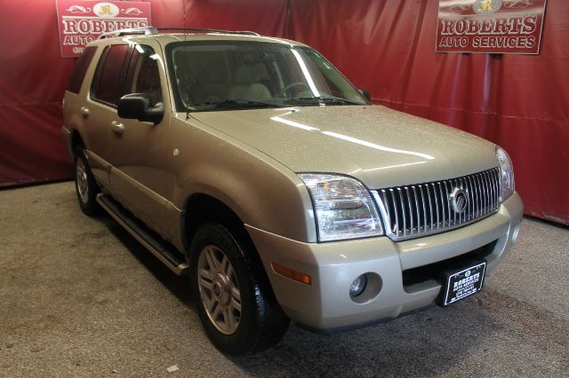 Mercury Mountaineer 2004 photo 2