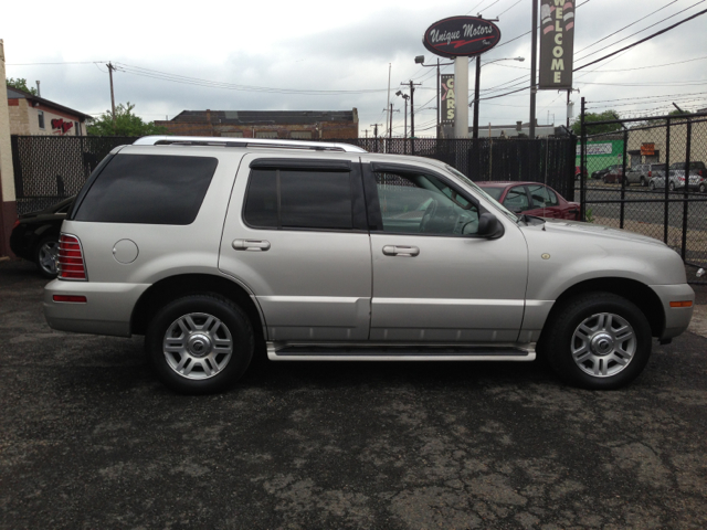 Mercury Mountaineer 2004 photo 8