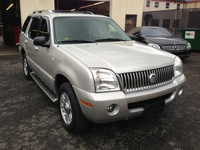 Mercury Mountaineer 2004 photo 9