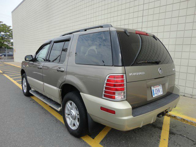 Mercury Mountaineer 2004 photo 2