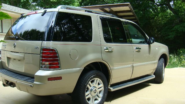 Mercury Mountaineer 2004 photo 7