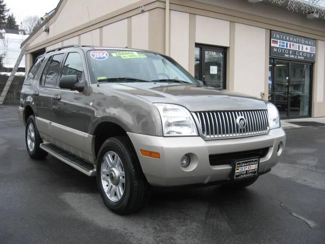 Mercury Mountaineer 2004 photo 1