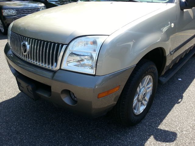 Mercury Mountaineer 2004 photo 8