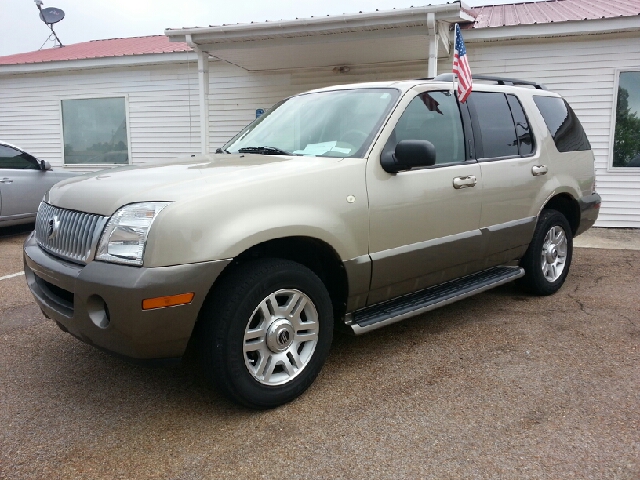 Mercury Mountaineer 2004 photo 2