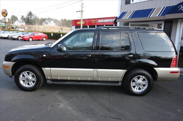 Mercury Mountaineer 2004 photo 1