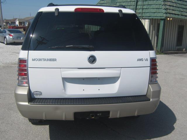 Mercury Mountaineer 2004 photo 3