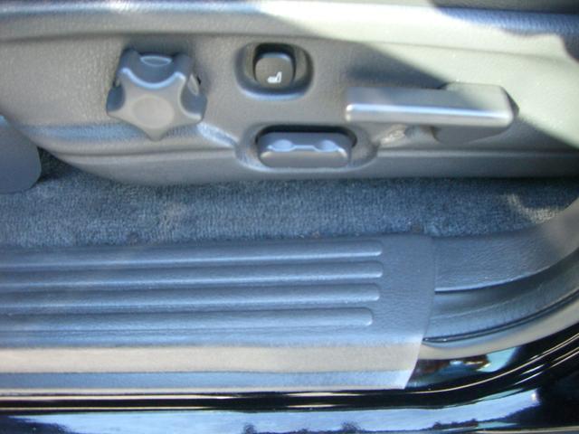 Mercury Mountaineer 2004 photo 2