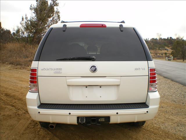 Mercury Mountaineer 2004 photo 2