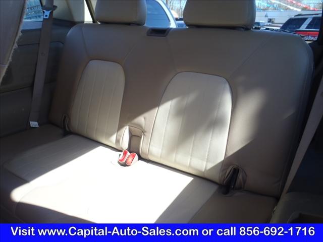 Mercury Mountaineer 2004 photo 2