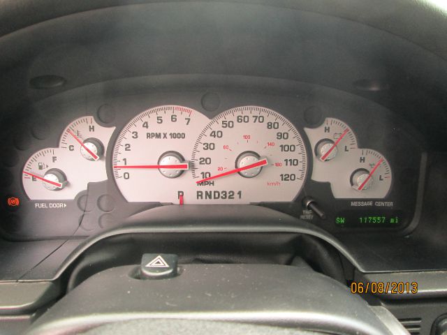 Mercury Mountaineer 2004 photo 2