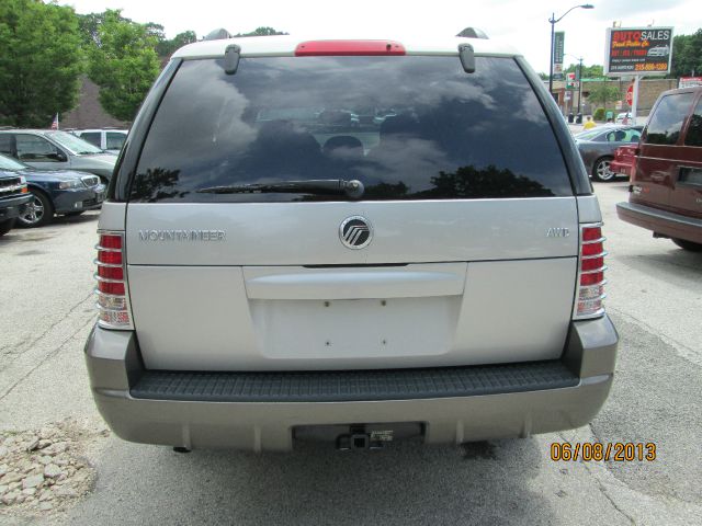 Mercury Mountaineer 2004 photo 4