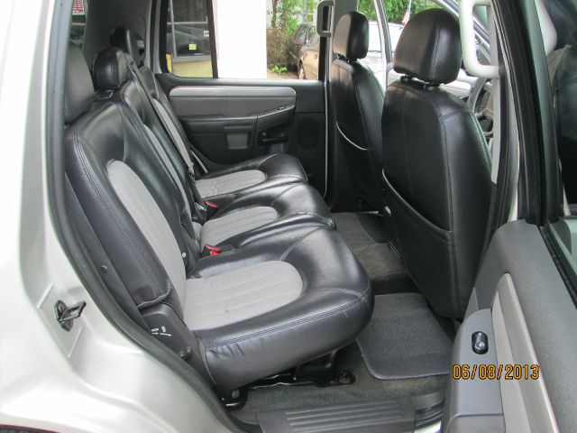 Mercury Mountaineer 2004 photo 5