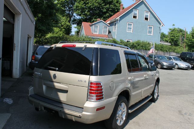 Mercury Mountaineer 2004 photo 11